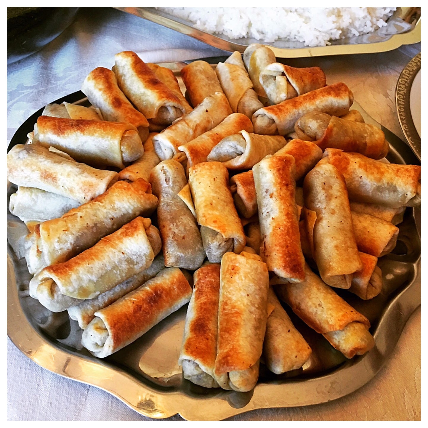 Chicken rolls 'musakhan'