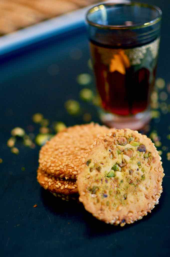 Dessert - Sesame seed cookies with pistachios (Barazek)